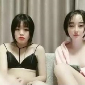 小热巴精选闺蜜互动合集4V-5.5G高清视频，爆火自拍享受